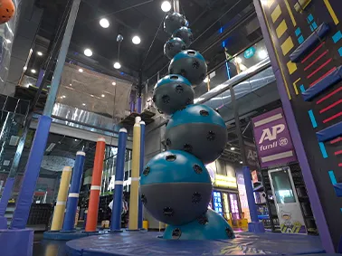 Rock Climbing Wall Indoor Playground Attraction